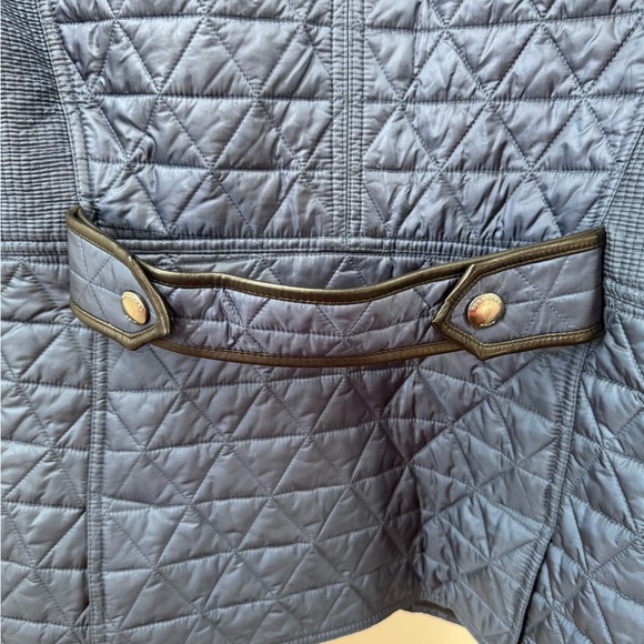 Burberry Quilted Navy Jacket - Picture 9 of 10